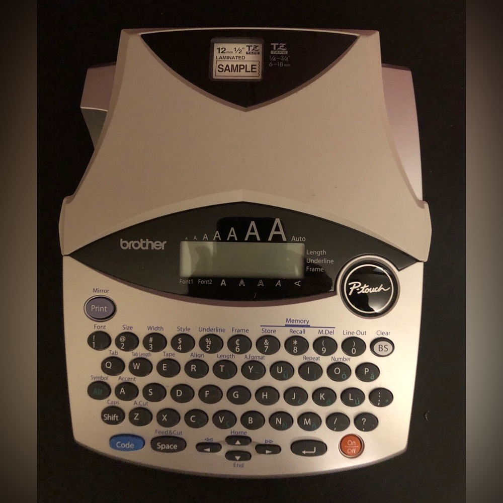 Brother PT-1950/1960 P-Touch Electronic Label Maker